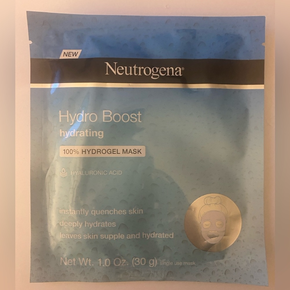 Free with $15 purchase - Neutrogena hydroboost hydrogel mask